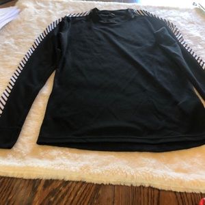 Helly Hansen top. P97